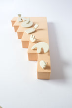 Cargar imagen en el visor de la galería, LOS "MALALA BIG" EN BEIS (Colección Permanente)