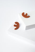 Cargar imagen en el visor de la galería, LOS "MALALA BIG" EN TERRACOTA (Colección Permanente)